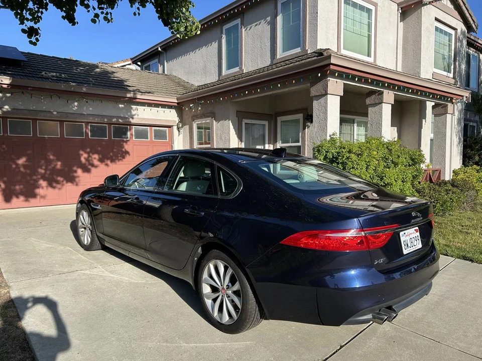 2017 Jaguar X260 XF - Image 3 of 6
