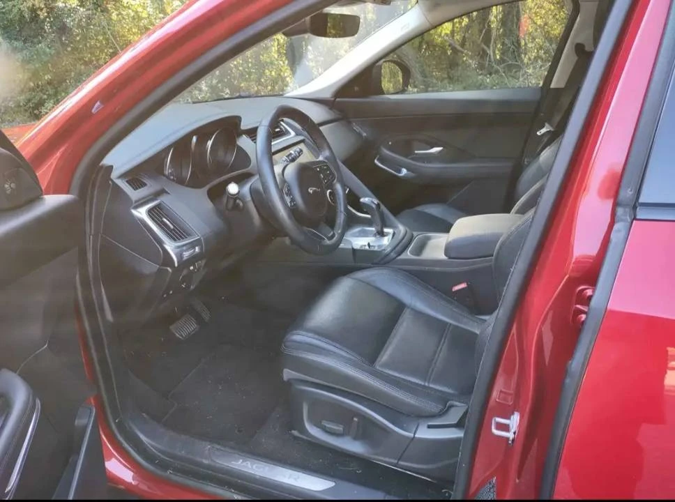 2018 Jaguar E-Pace - Image 5 of 8