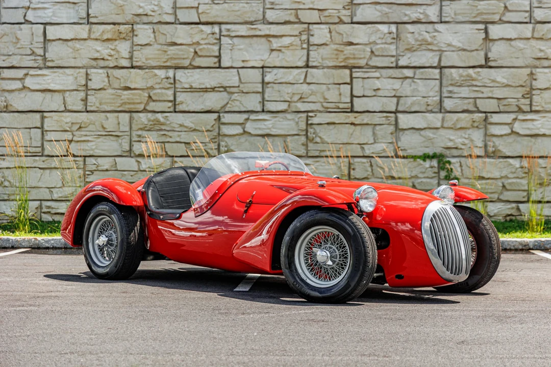 Vehicle image 7 of 31