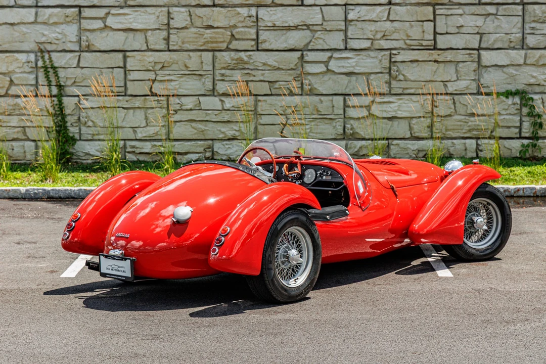 Vehicle image 12 of 31
