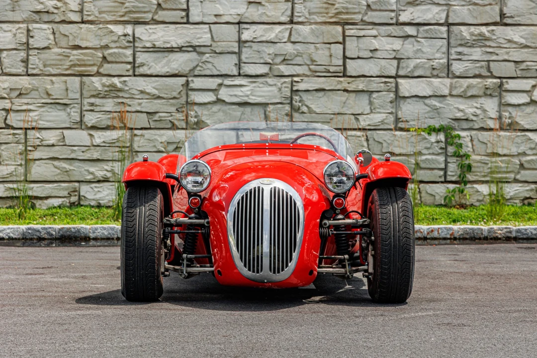 Vehicle image 5 of 31