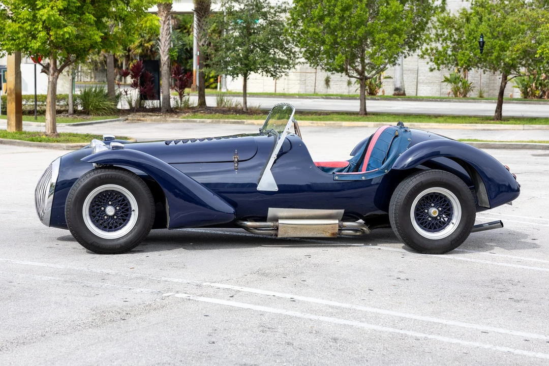 Jaguar Replica - Image 13 of 31