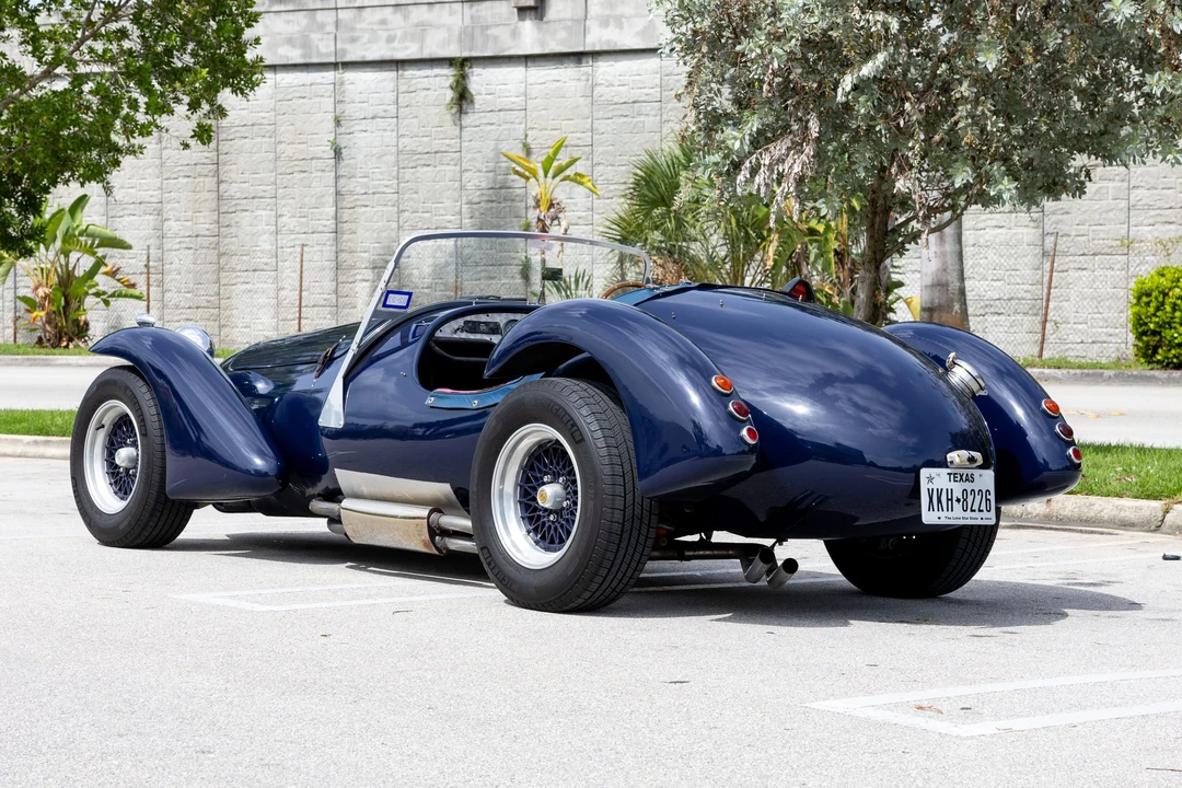 Jaguar Replica - Image 18 of 31