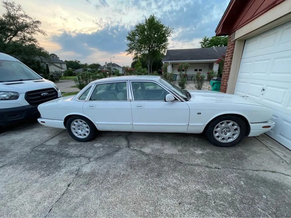 1998 Jaguar X308 XJ - Image 2 of 6