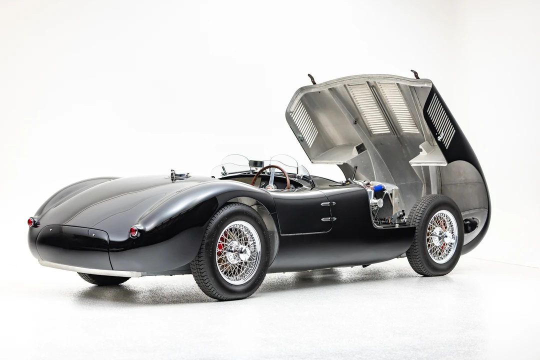 Jaguar Replica - Image 25 of 31