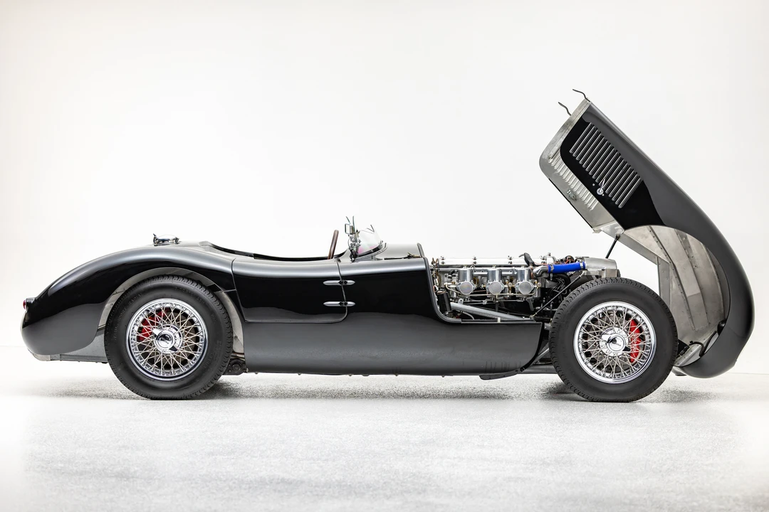 Jaguar Replica - Image 26 of 31