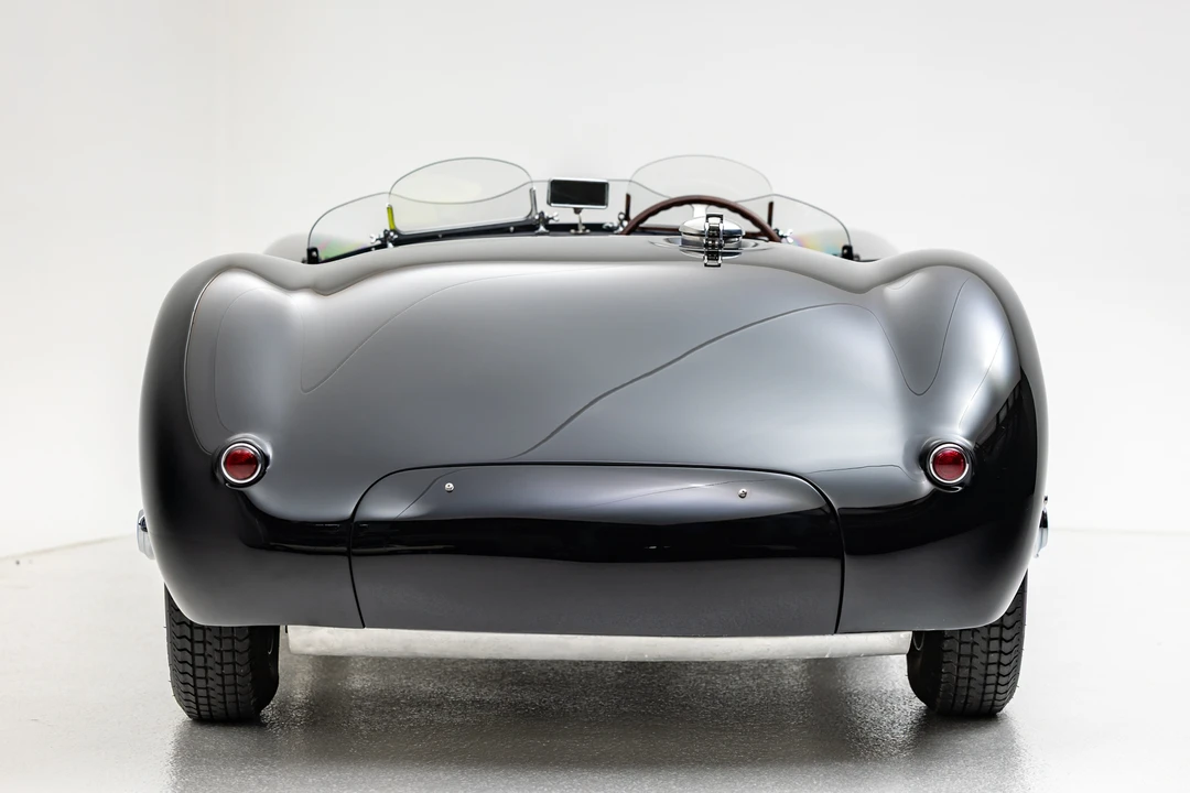 Jaguar Replica - Image 17 of 31