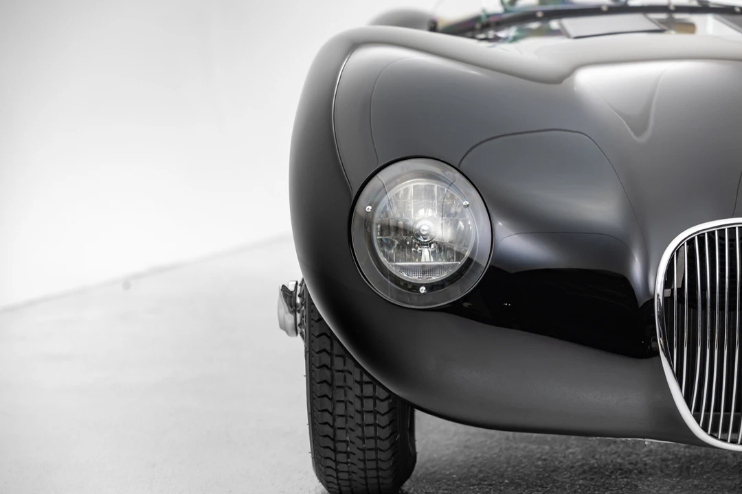 Jaguar Replica - Image 31 of 31