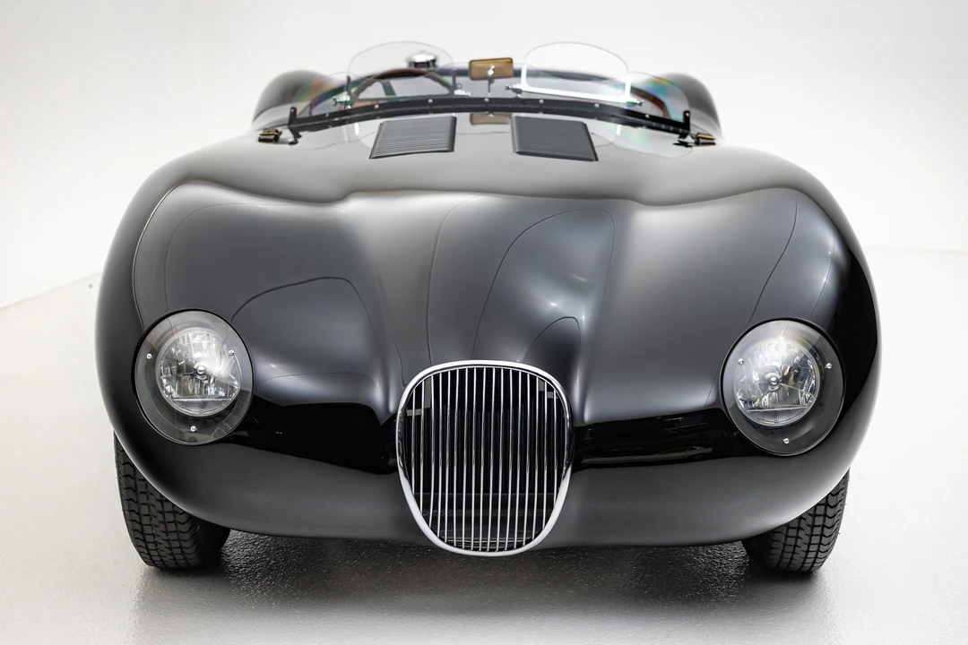 Jaguar Replica - Image 22 of 31