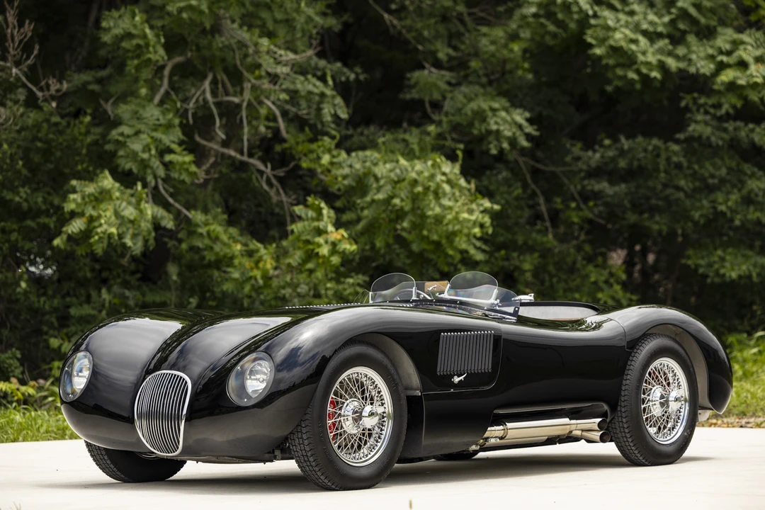 Jaguar Replica - Image 6 of 31