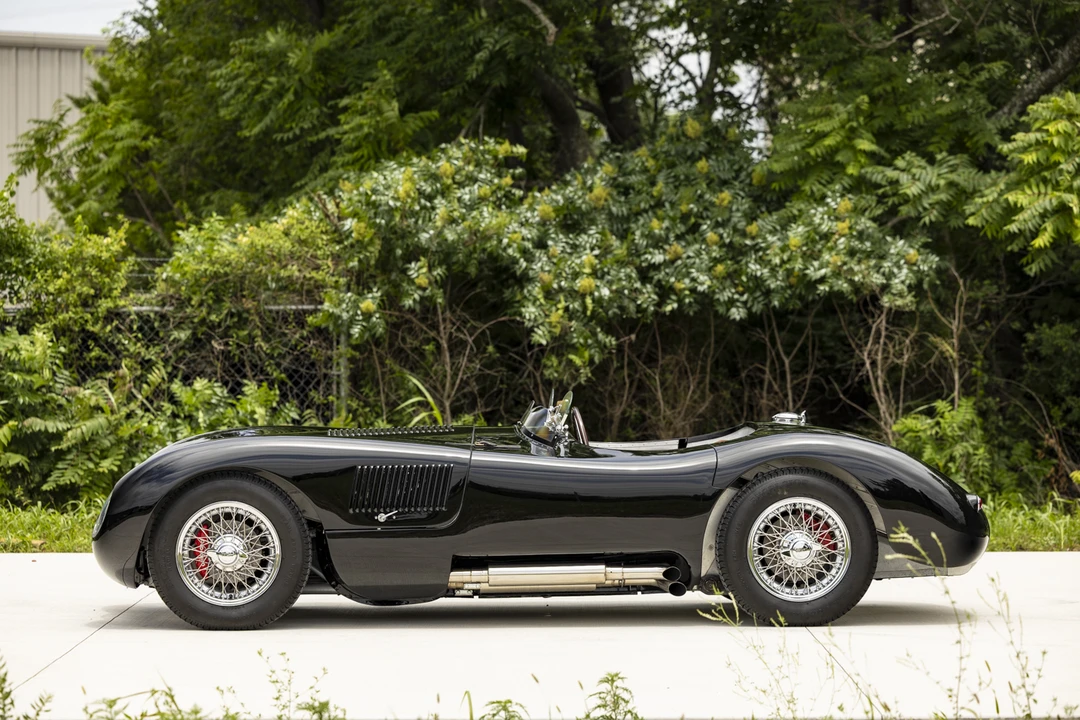 Jaguar Replica - Image 12 of 31