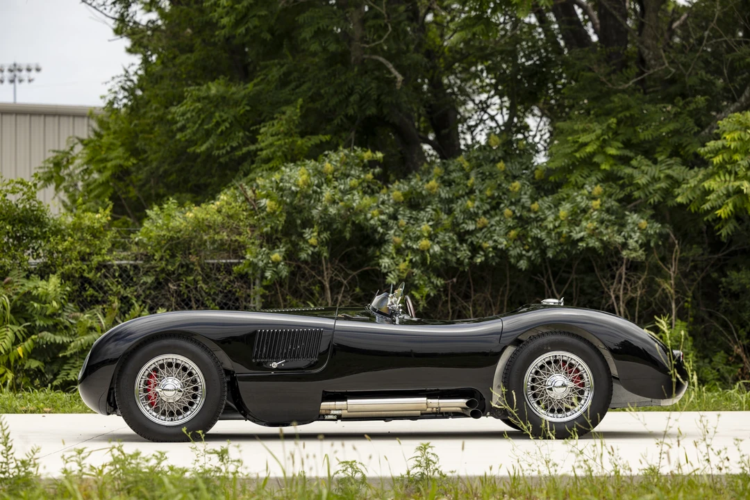 Jaguar Replica - Image 14 of 31