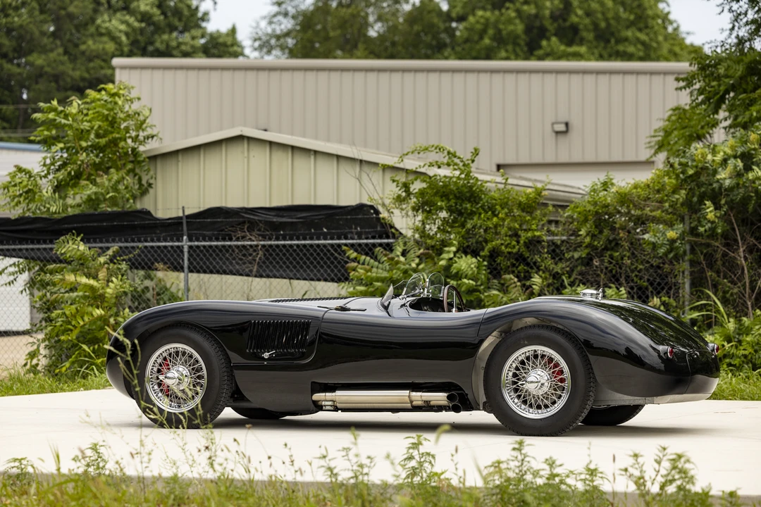 Jaguar Replica - Image 16 of 31