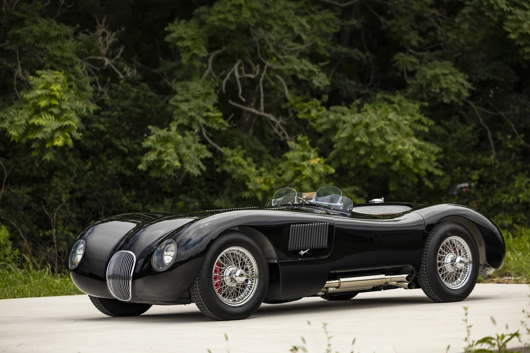 Jaguar Replica - Image 10 of 31