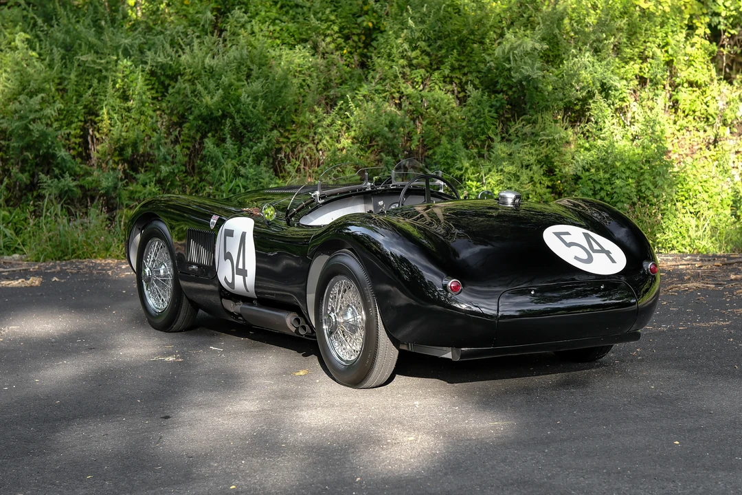 Jaguar Replica - Image 17 of 31