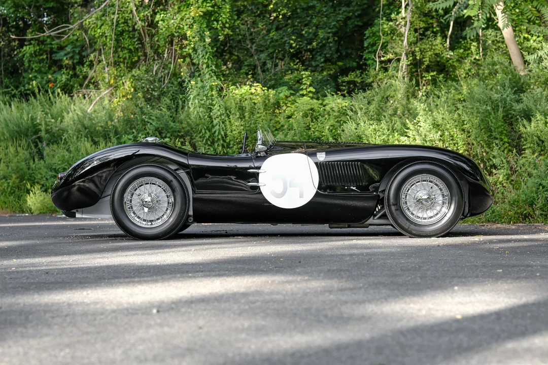 Jaguar Replica - Image 11 of 31