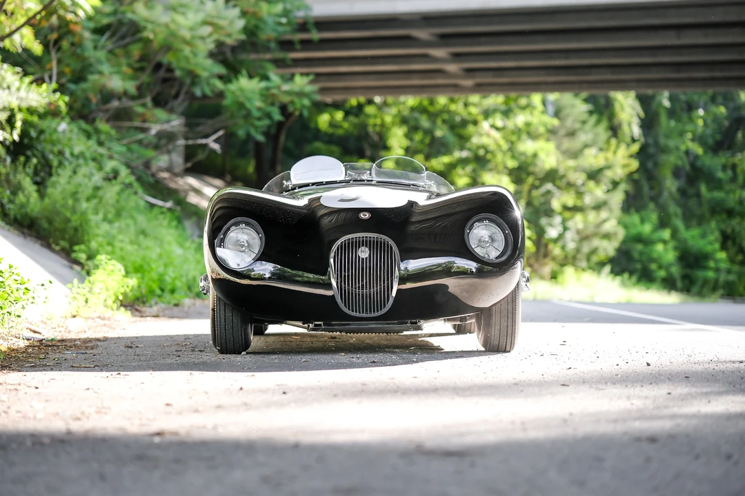 Jaguar Replica - Image 29 of 31