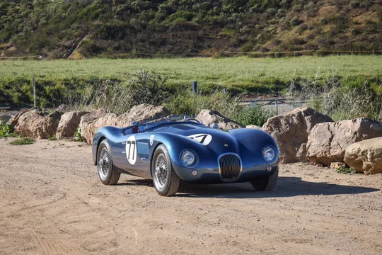 Jaguar Replica - Image 4 of 31