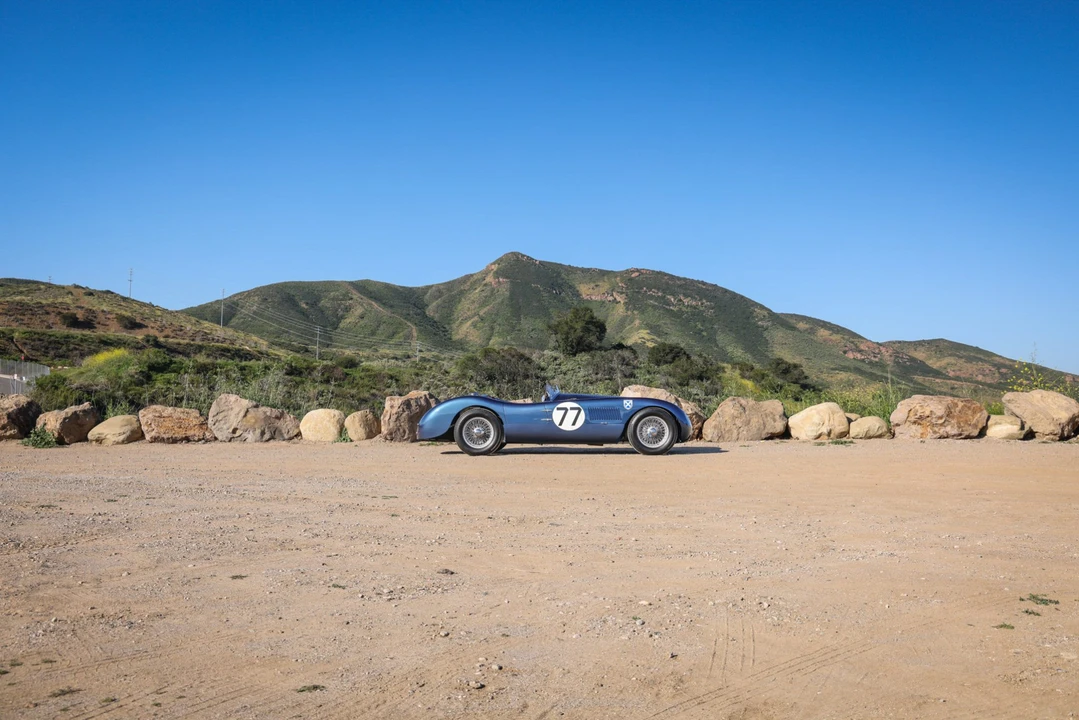 Jaguar Replica - Image 19 of 31