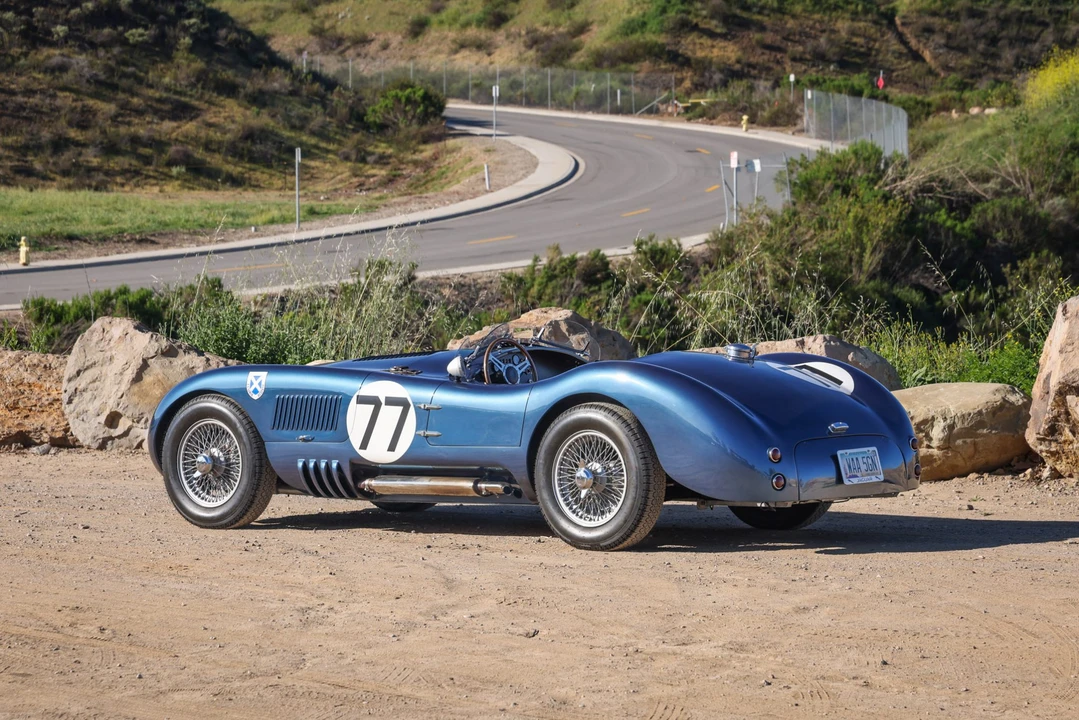 Jaguar Replica - Image 11 of 31