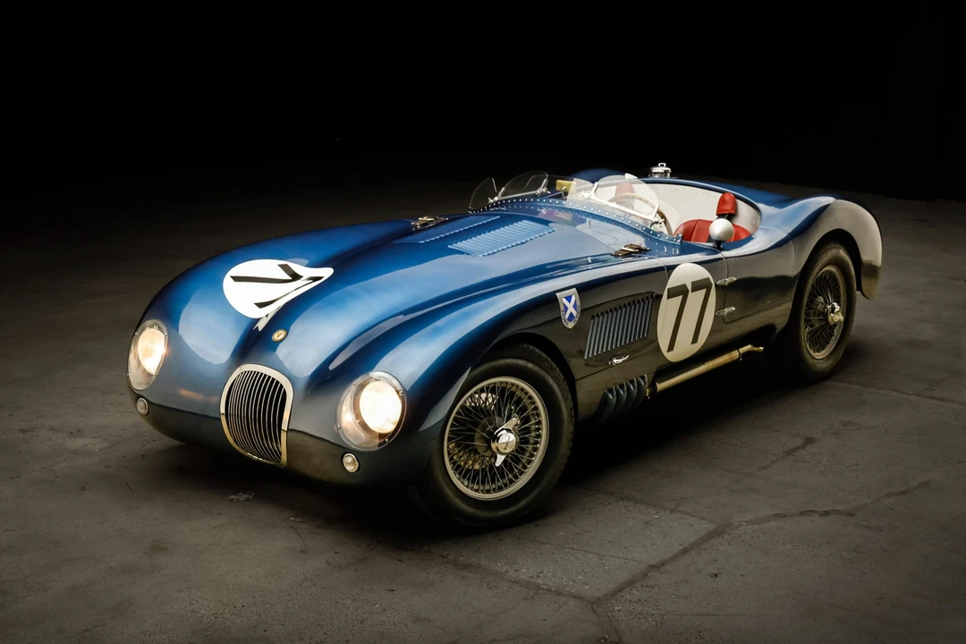 Jaguar Replica - Image 22 of 31