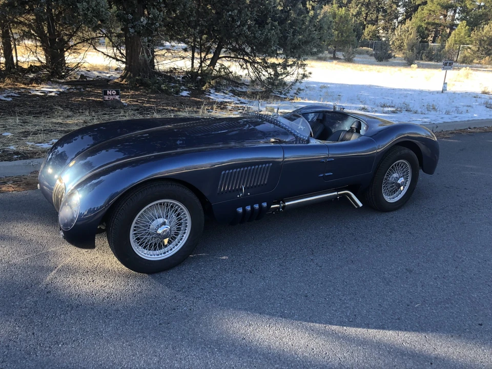 Jaguar Replica - Image 15 of 31