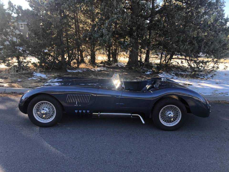 Jaguar Replica - Image 17 of 31