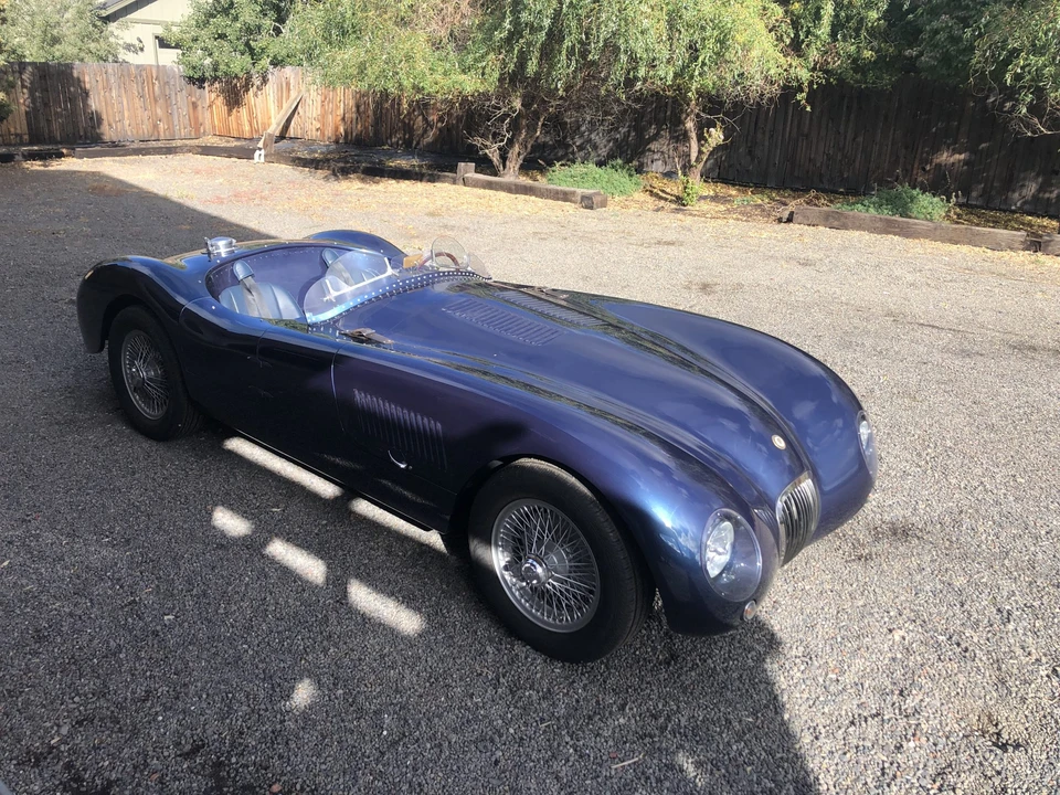 Jaguar Replica - Image 10 of 31