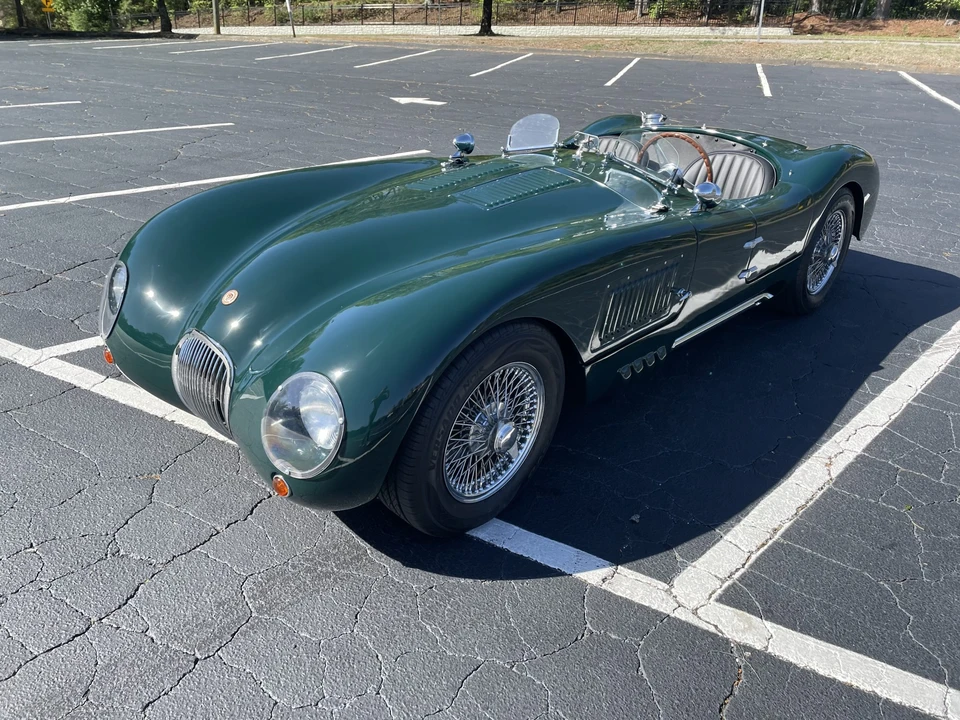 Jaguar Replica - Image 3 of 31