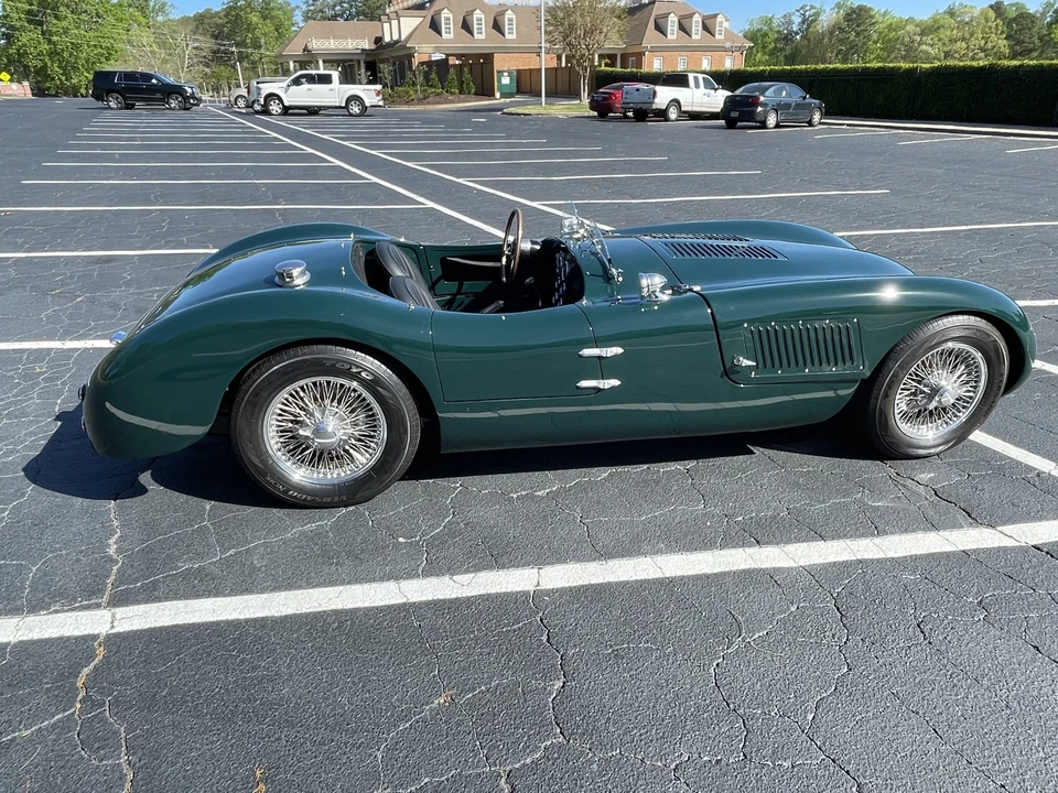 Jaguar Replica - Image 10 of 31