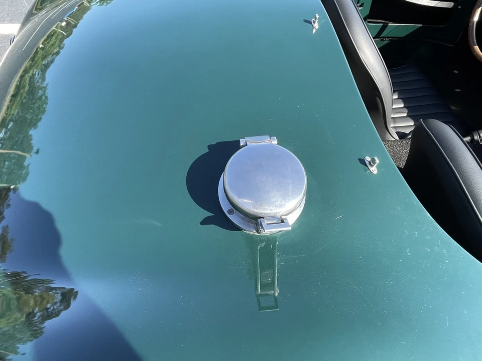 Jaguar Replica - Image 29 of 31