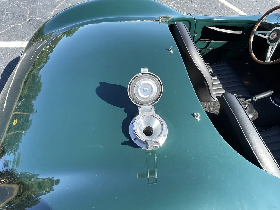 Jaguar Replica - Image 30 of 31