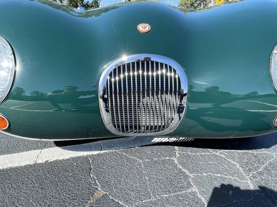 Jaguar Replica - Image 20 of 31
