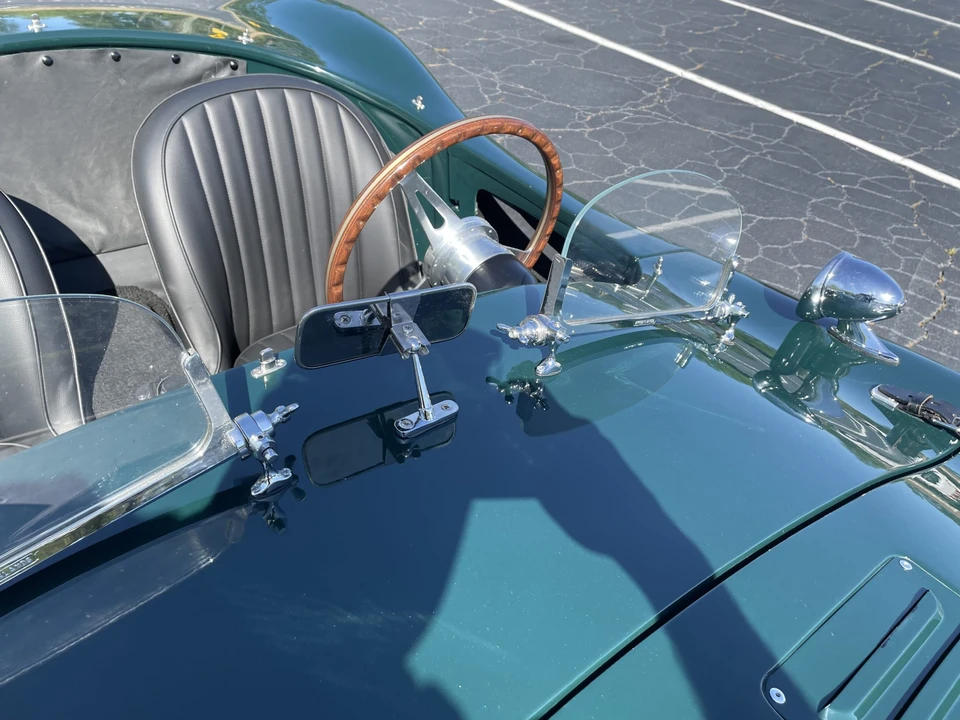 Jaguar Replica - Image 25 of 31