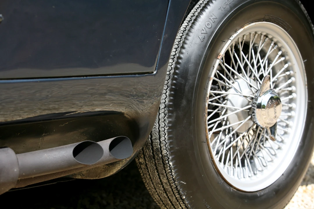 Jaguar Replica - Image 2 of 12