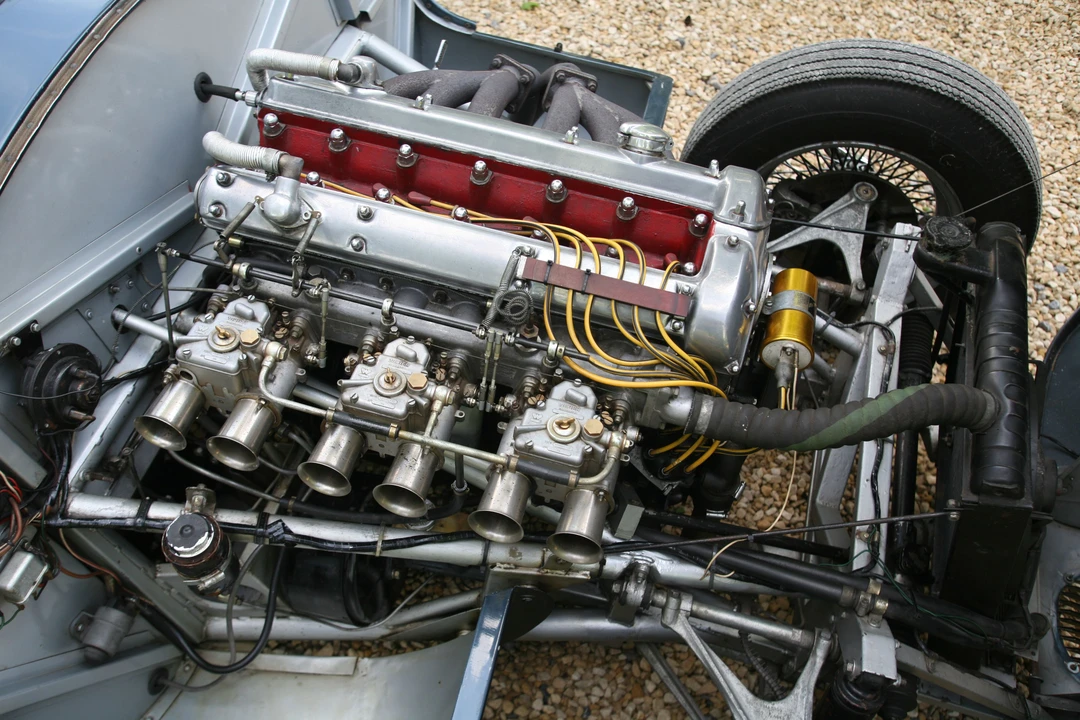 Jaguar Replica - Image 9 of 12
