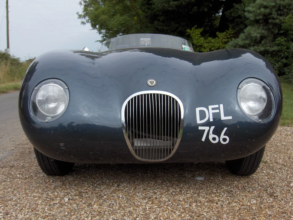 Jaguar Replica - Image 4 of 6