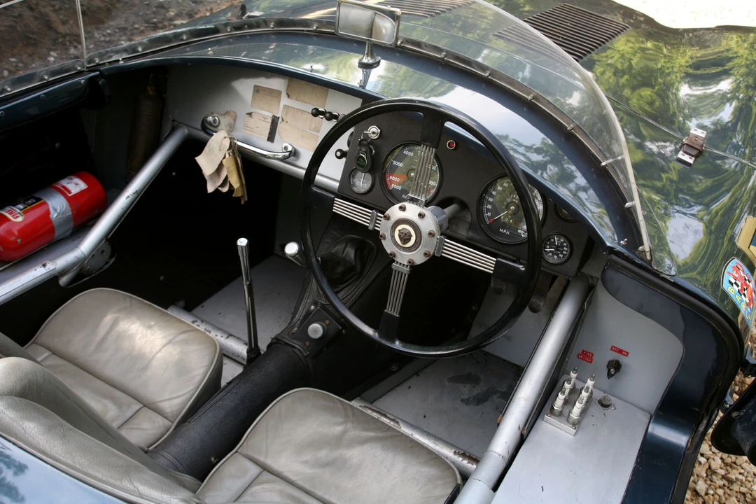Jaguar Replica - Image 7 of 12