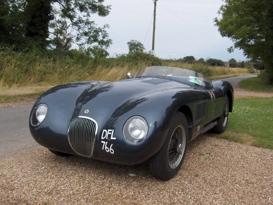 Jaguar Replica - Image 2 of 6
