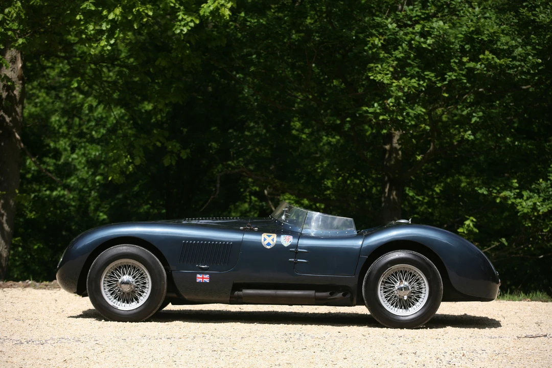 Jaguar Replica - Image 5 of 12