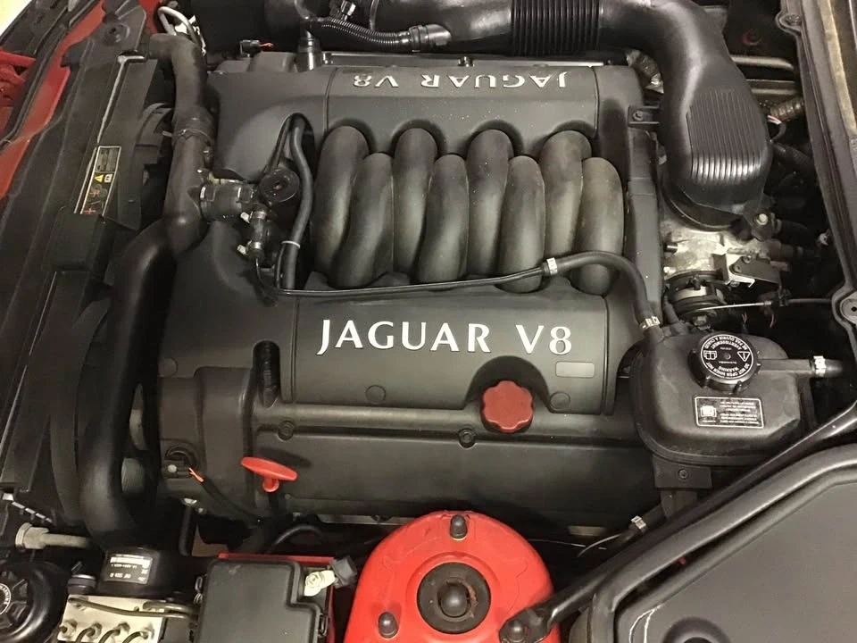 2001 Jaguar X100 XK8 - Image 9 of 9