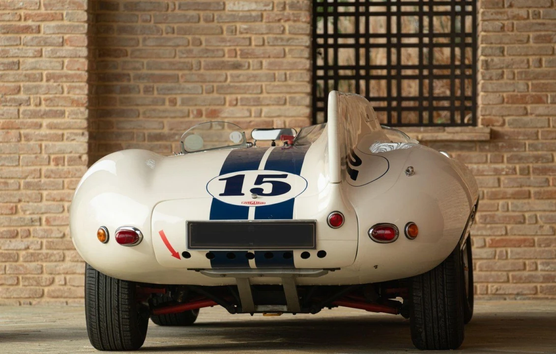 Jaguar Replica - Image 8 of 31