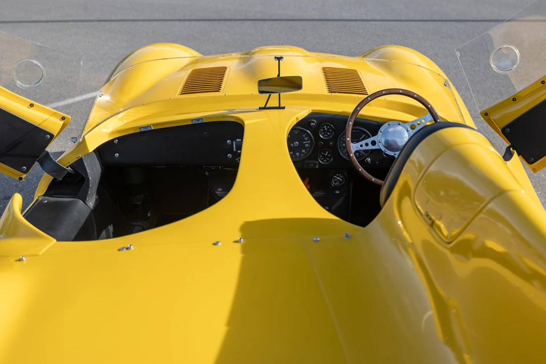 Jaguar Replica - Image 26 of 31