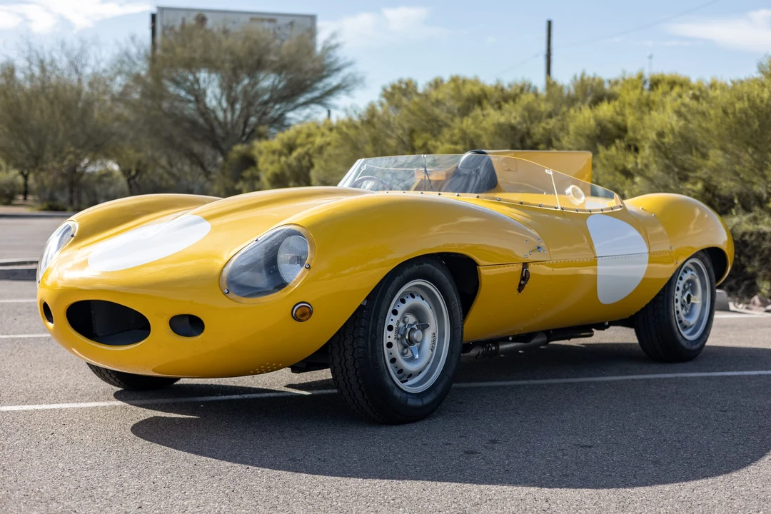 Jaguar Replica - Image 6 of 31