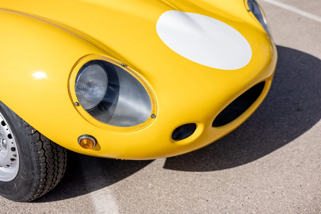 Jaguar Replica - Image 20 of 31