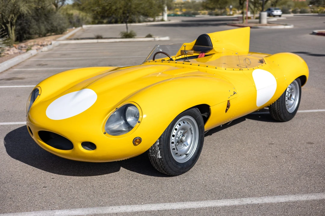 Jaguar Replica - Image 8 of 31