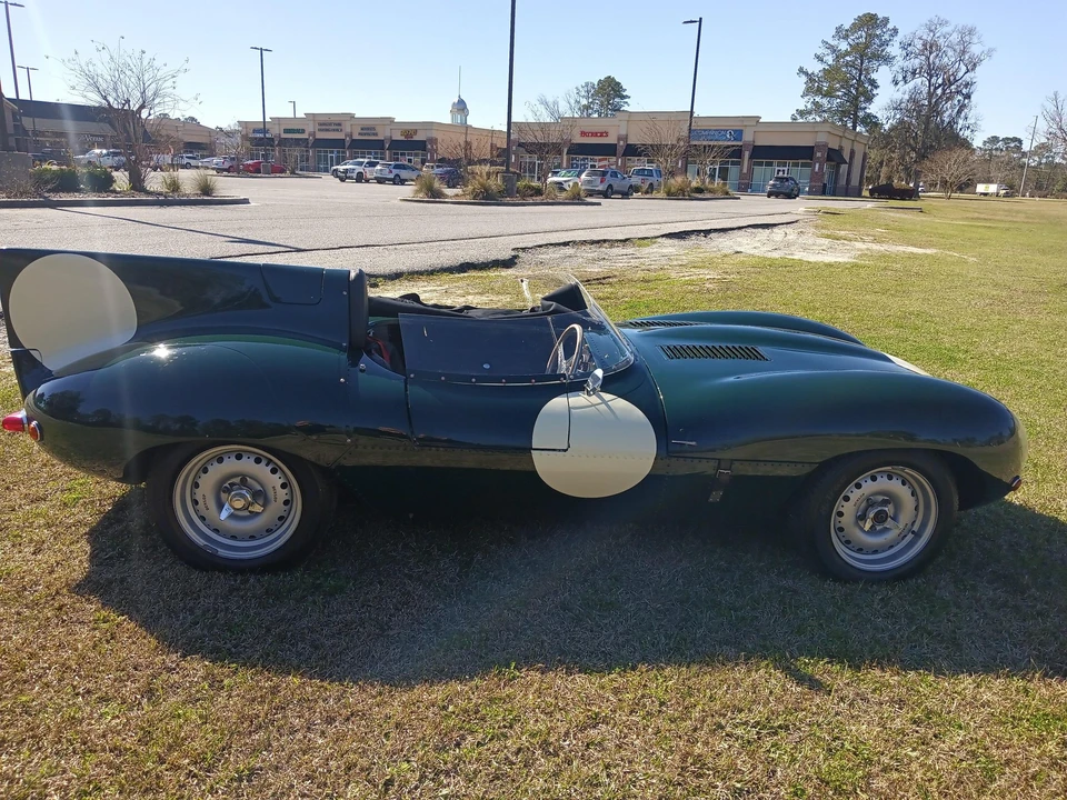 Jaguar Replica - Image 8 of 31