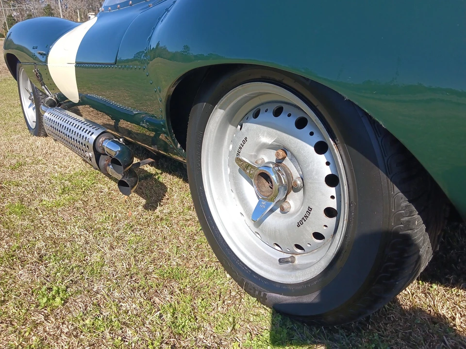 Jaguar Replica - Image 19 of 31