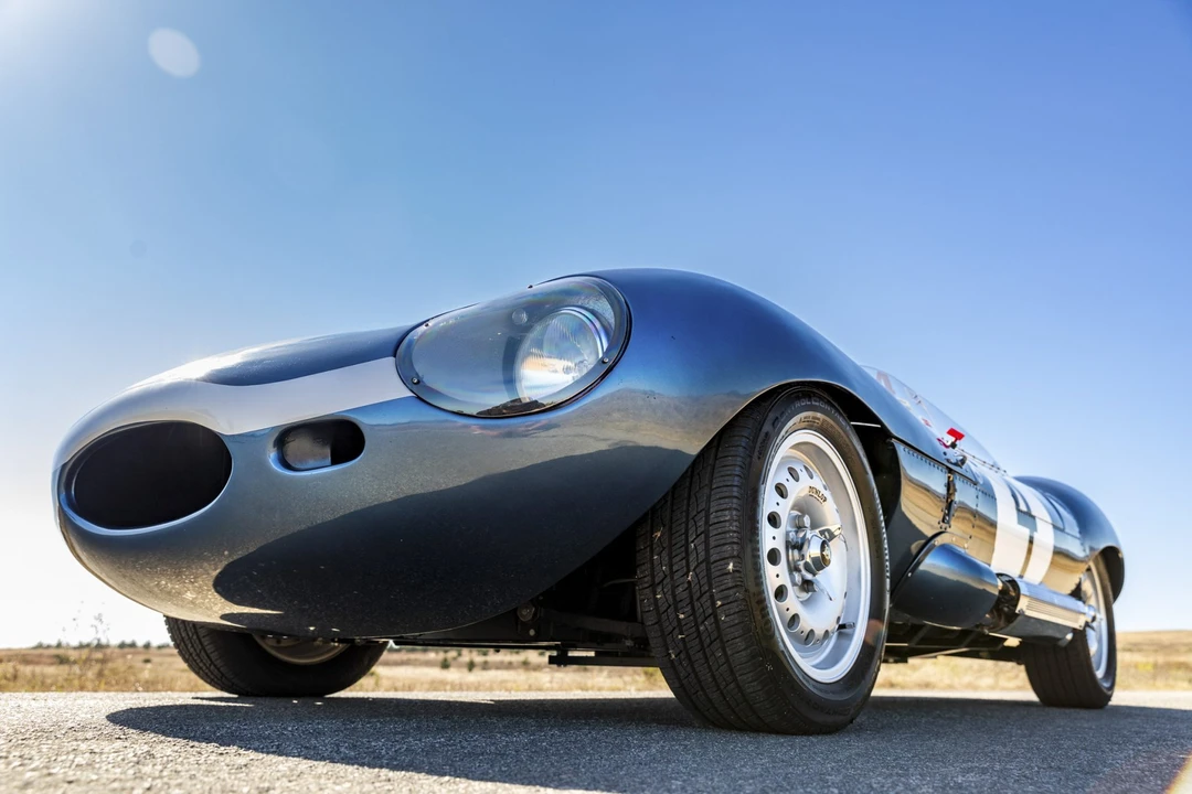 Jaguar Replica - Image 20 of 31