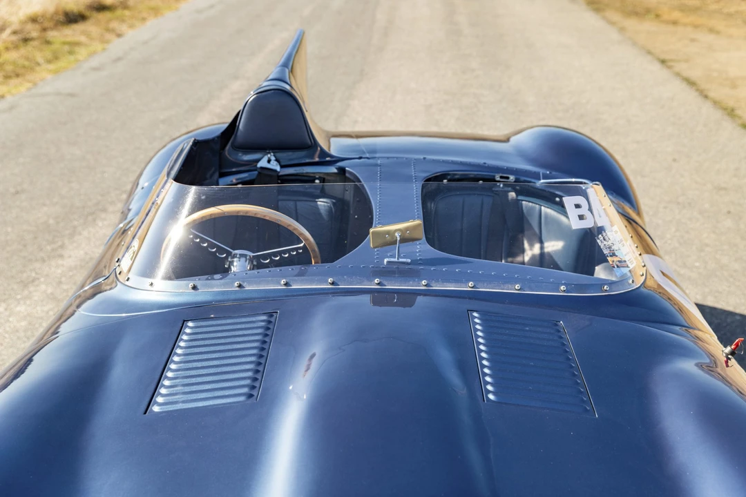Jaguar Replica - Image 30 of 31